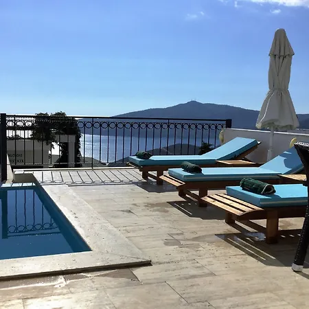 Paradise Villalari Villa *